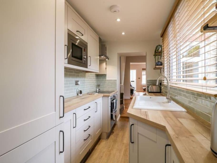 Minster Cottage - Cathedral Quarter With Free Parking Lincoln Exterior photo