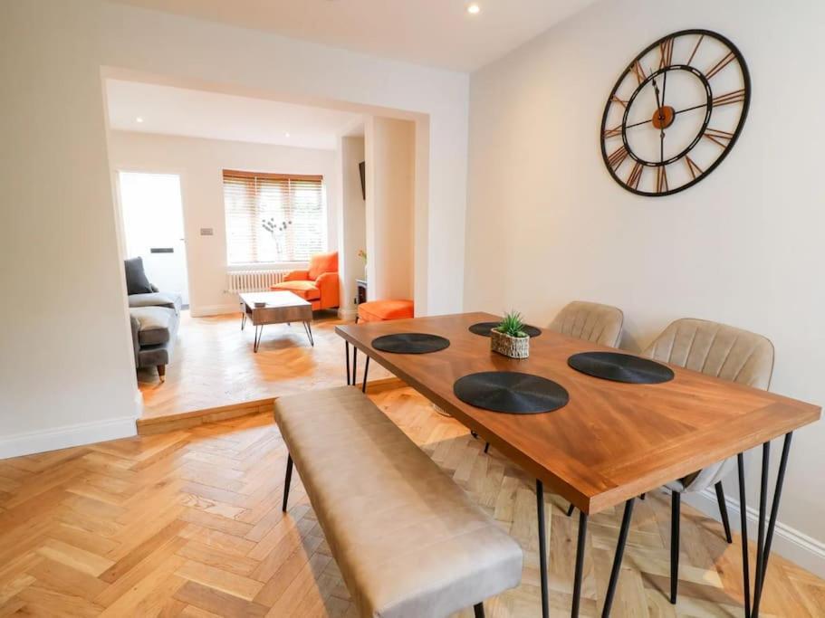 Minster Cottage - Cathedral Quarter With Free Parking Lincoln Exterior photo